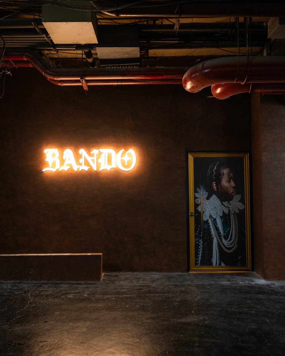 Bando Interior Atmosphere